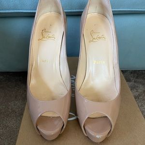 Christian Louboutin Vendome Beige size 38